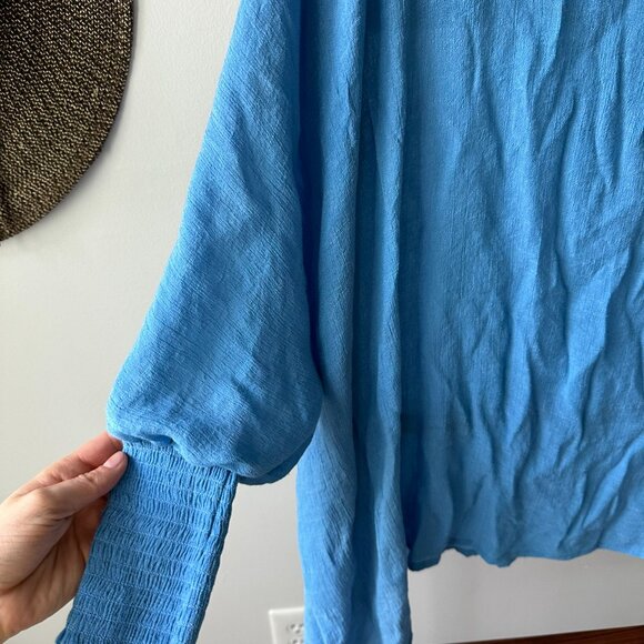 Mahina Tunic with Cinched Sleeves - Blue - Picture 2 of 7